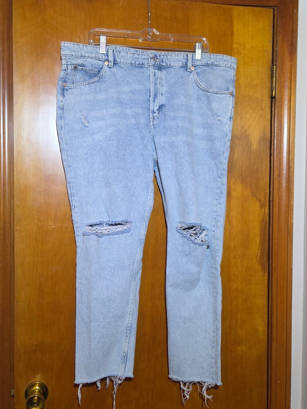 H&M &Denim Womens Size 16 Low Waist Boyfriend Jeans Light Wash Distressed Raw